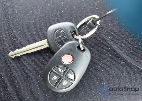 2014 Toyota Sienna Le V6 8 Passenger из США, поврежденный, VIN 5TDKK3DC9ES496428